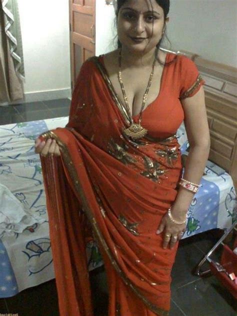 Desi Hot Sexy Girls Desi Bhabhi Tight Blouse