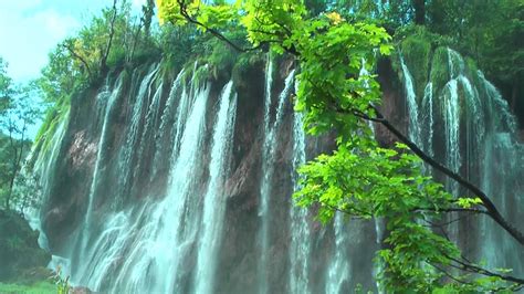 Download Croatia Green Falls Wallpaper