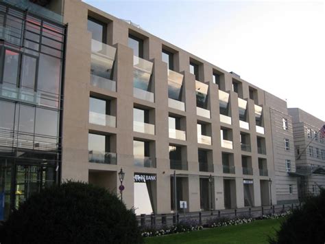 Located at a site fraught with history on bernauer strasse, it extends along 1.4 kilometers of the former border strip. Berlin Buildings - German Architecture - e-architect
