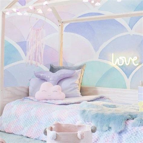 Come to find out, there is a lot of things you can do to your walls for added mermaid decor! Pin on Mermaid Decor