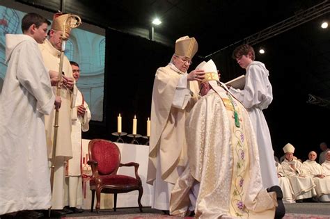 En Images Lordination Du Nouvel évêque De La Rochelle Et Saintes