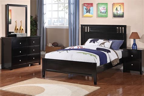 A bed rail isn't included with this bed. 4 pc Bedroom set Twin or Full size # 9046PX - Casye ...