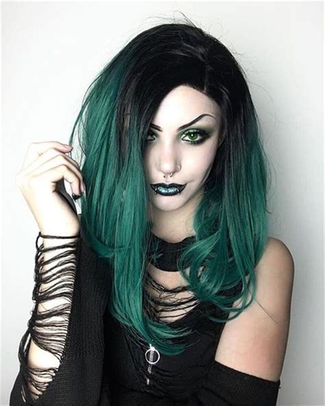 Gorgeous Green Hair Color Ideas You Will Love To Try This Summer Green Hair Green Hair Color