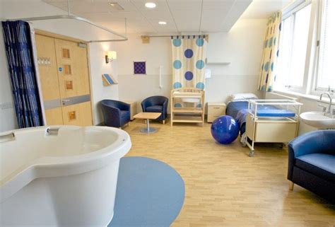 Water makes us feel rejuvenated, reduces stress, and eases pain. Birth center inspiration | Hospital interior design