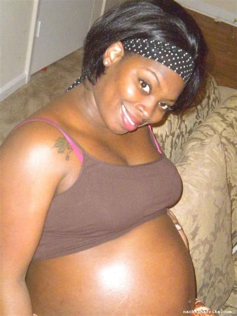 Schwarze Nackte Schwangere Frau Bilder Von Nackten Negerinnen
