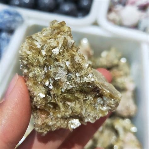 95g Natural Golden Mica Crystal Rough Stone Specimen Healing