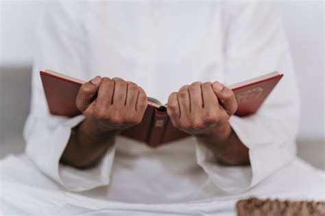 Keluarnya air madzi membatalkan wudhu. Hukum Keluar Air Mani Saat Puasa Ramadhan yang Perlu ...