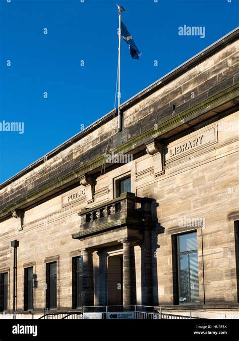 Kirkcaldy Public Library Hi Res Stock Photography And Images Alamy