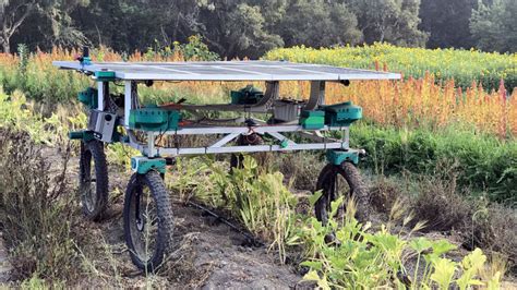A New Open Source Farming Robot Takes Shape Hackaday