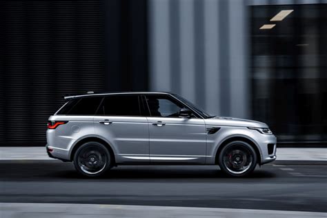 Land Rover Range Rover Sport Hst Specs And Photos 2019 2020 2021