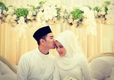 Namun, seorang wanita muslimah yang sudah menikah juga perlu berakhlak baik pada suaminya. Cara Menjadi Suami yang Baik dalam Keluarga ...