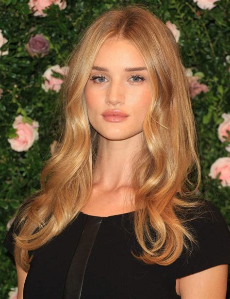 The best shades of golden blonde hair will make your skin glow. Ultimate Celebrity Hair Looks 2012 | Strawberry blonde ...