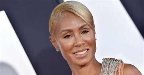 jada pinkett smith shaves off her hair to reveal dramatic new look ok magazine