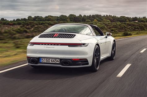 Анджела бассетт, питер краузе, оливер старк и др. Porsche 911 Targa 4S (2020) review: the 992 gets a ...