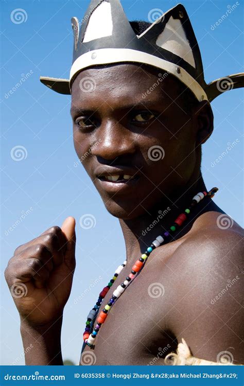 Homem Do Tribo Do Tribo Zulu Fotos De Stock Royalty Free Imagem 6035358