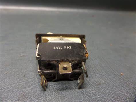 Aircraft Aviation Cessna Piper Left Magneto Mag Switch 87943 14 Volt