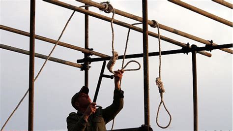 Disturbing Video Of Public Iranian Execution Sparks Debate