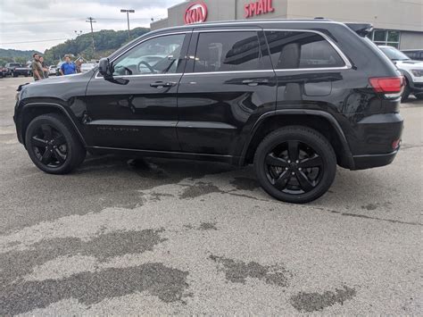 Pre Owned 2015 Jeep Grand Cherokee Altitude In Brilliant Black Crystal