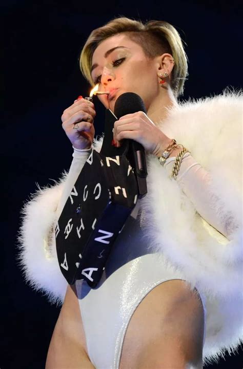 Miley Cyrus 21 Controversial Moments Mirror Online