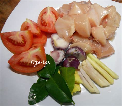 Banyak makan kat luar kerana tekak saya tak berapa lalu makan masakan sendiri…. TOMYAM PUTIH - AYAM | Fiza's Cooking