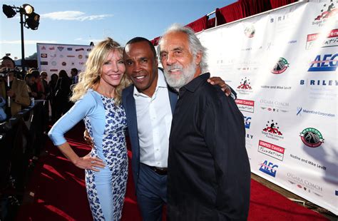 He is a motivational speaker and founder, with his wife, bernadette robi, of the sugar ray leonard foundation, which funds research for childhood diabetes. Shelby Chong Photos - 5th Annual 'Big Fighters, Big Cause' Charity Boxing Night - 61 of 118 - Zimbio