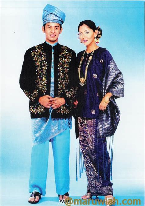 Baju kurung cekak musang pria. Pakaian Tradisi Kaum Semenanjung Malaysia | Traditional ...