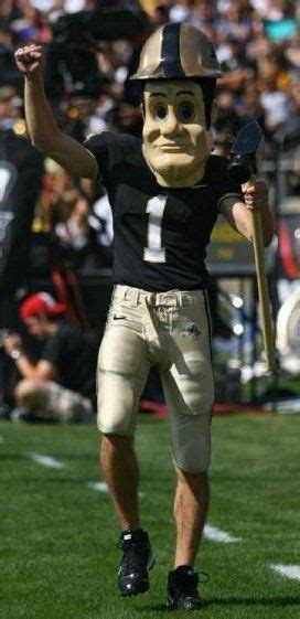 Purdue Pete Is A Mascot For The Purdue University Boilermakers The