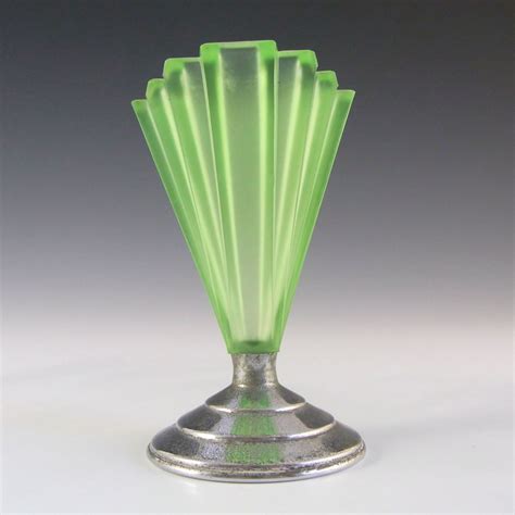 Bagley 1930s Art Deco Uranium Glass Grantham Vase 334 2 Art Deco