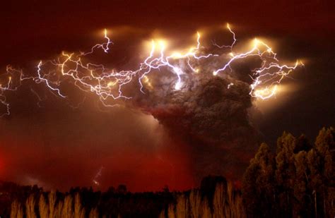 Cool Lightning Strikes Hd Wallpapers Gallery