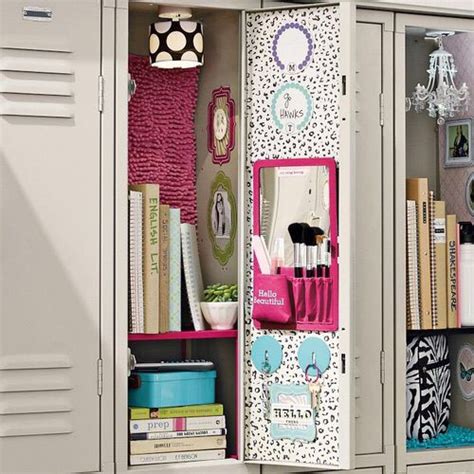 Cute Way To Make Your Locker Cozy And Bright Loving The Small Mirror
