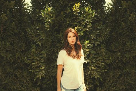 Lana Del Rey Talks New Album ‘high By The Beach’ Single News Diy