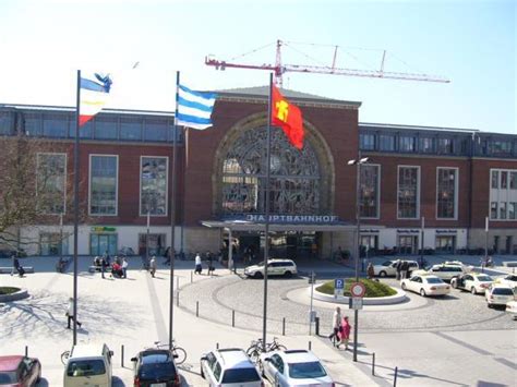 Streets, places, amenities and neighbour areas of kieler. Kiel Central Station (Hauptbahnhof Kiel) - Kiel