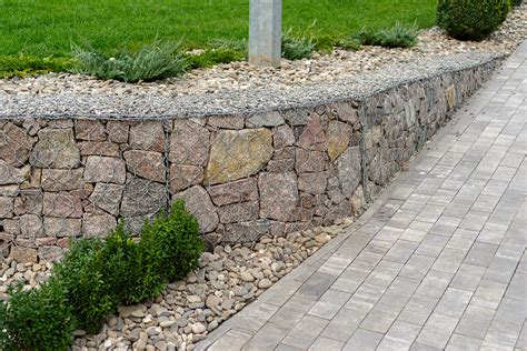 Retaining Walls 101 For Busy Homeowners And Future Developers