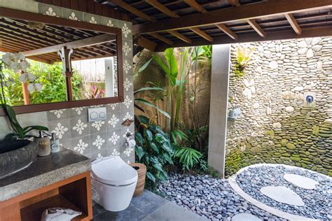 Contemporer Bathroom And Modern Home Bali Outdoor Bathroom Designs