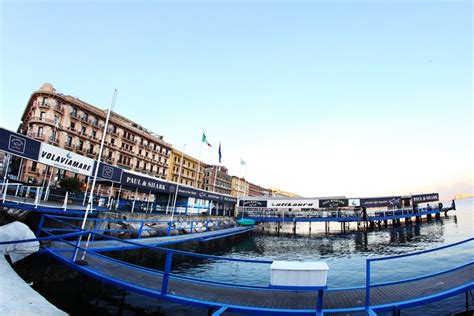 Via francesco caracciolo 11 napoli a 30. Hotel vicino al consolato Americano di Napoli Via ...