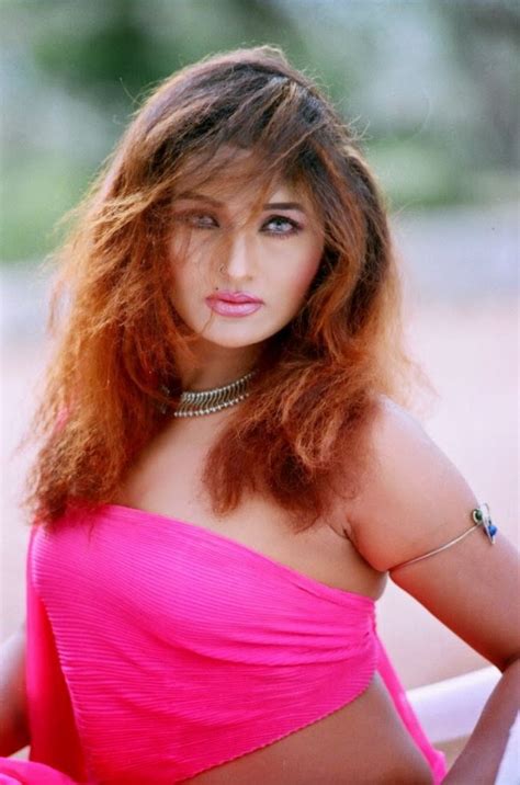 Doodhwali Mallu Sexy Aunty Actress Ramya Sri Half Naked Boobies Cleavage Deep Navel Sexy Skin