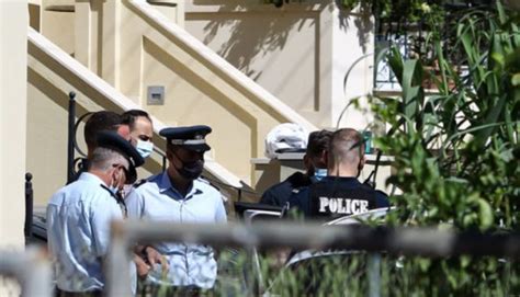 Μετά από ανάκριση οκτώ και πλέον ωρών, ο 32χρονος πιλότος ομολόγησε τελικά τη δολοφονία της συζύγου του κάρολαϊν στα γλυκά νερά, όπως γνωστοποιήθηκε κι επίσημα από την ελ.ασ. Έγκλημα Γλυκά Νερά: Κοντά στην ταυτοποίηση του δράστη ...