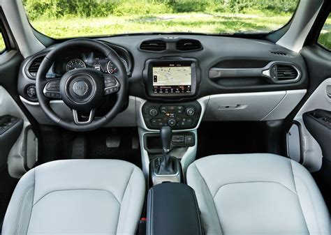 Go exploring while staying connected to the great outdoors. Jeep Renegade - Der kleinste Spross der Familie - NewCarz.de