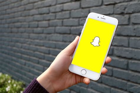 10 Ways To Use Snapchat For Business