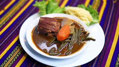 Pero un nuevo estudio encontró que tener una dieta constante de comida tradicional sureña puede hacer que tengas un 46% más de probabilidades de. La Cocina del Obispo - Restaurantes de comida típica en ...