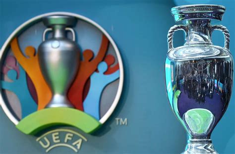 Wie schon 2016 nehmen 24 nationalmannschaften an der endrunde teil. Fußball-Europameisterschaft 2021: Boris Johnson bietet ...
