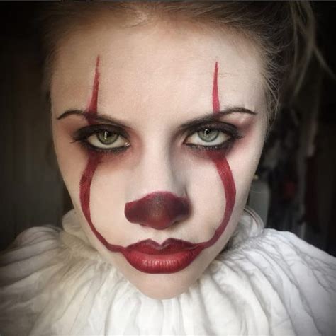 Clown Makeup Inspired By It Is All Over Instagram And Youll Be Terrified