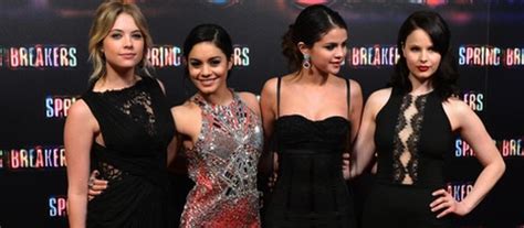 Selena Gomez Vanessa Hudgens Ashley Benson Rachel Korine Y Harmony Korine Estrenan En Madrid