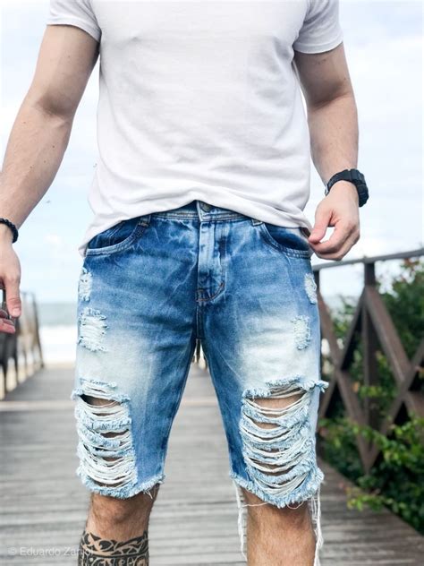 It is one of the last remains of the once vast british colonial empire in north america. Bermuda Jeans Rasgada Desfiada Degrant - R$ 199,90 em ...