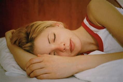 Hands Fall Asleep While Sleeping Lovetoknow Health And Wellness
