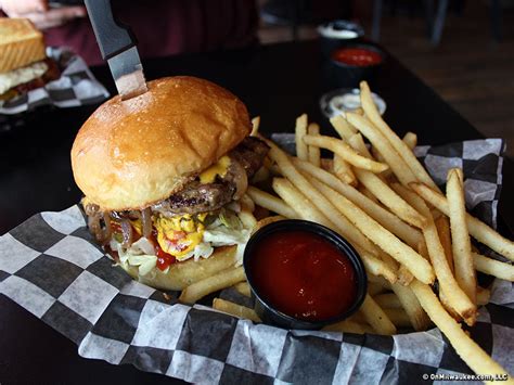 On the Burger Trail: Mainstream Bar & Grill in Waukesha ...