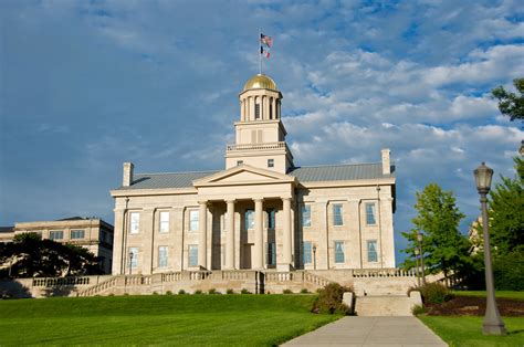 Old Capitol Building Iowa City Iowa Wik Flickr