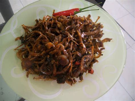 Dalam video dapur bujang kali ini, fendi akan tunjukkan cara paling senang untuk masak ikan bilis masak kicap. Asam Masin Garam Kicap Manis: Ikan Bilis Goreng Kicap ...