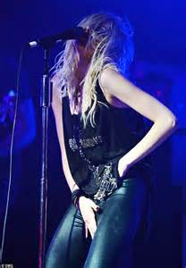 Taylor Momsen Performs For The Pretty Reckless On Going To Hell Tour