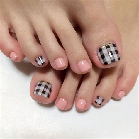 46 cute toe nail art designs adorable toenail designs for beginners styles weekly